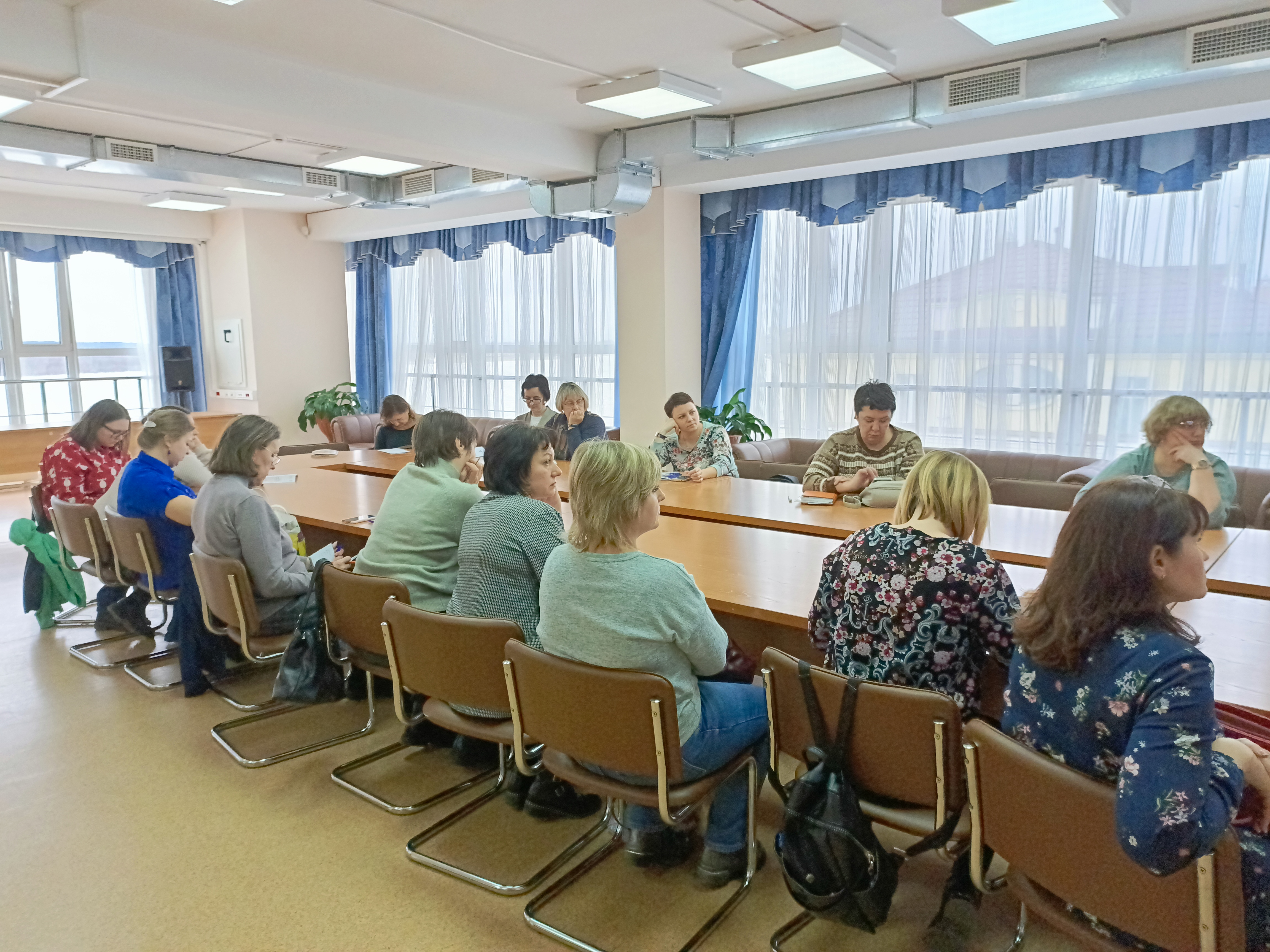 «Пушкинку» посетили школьные библиотекари - фото 1