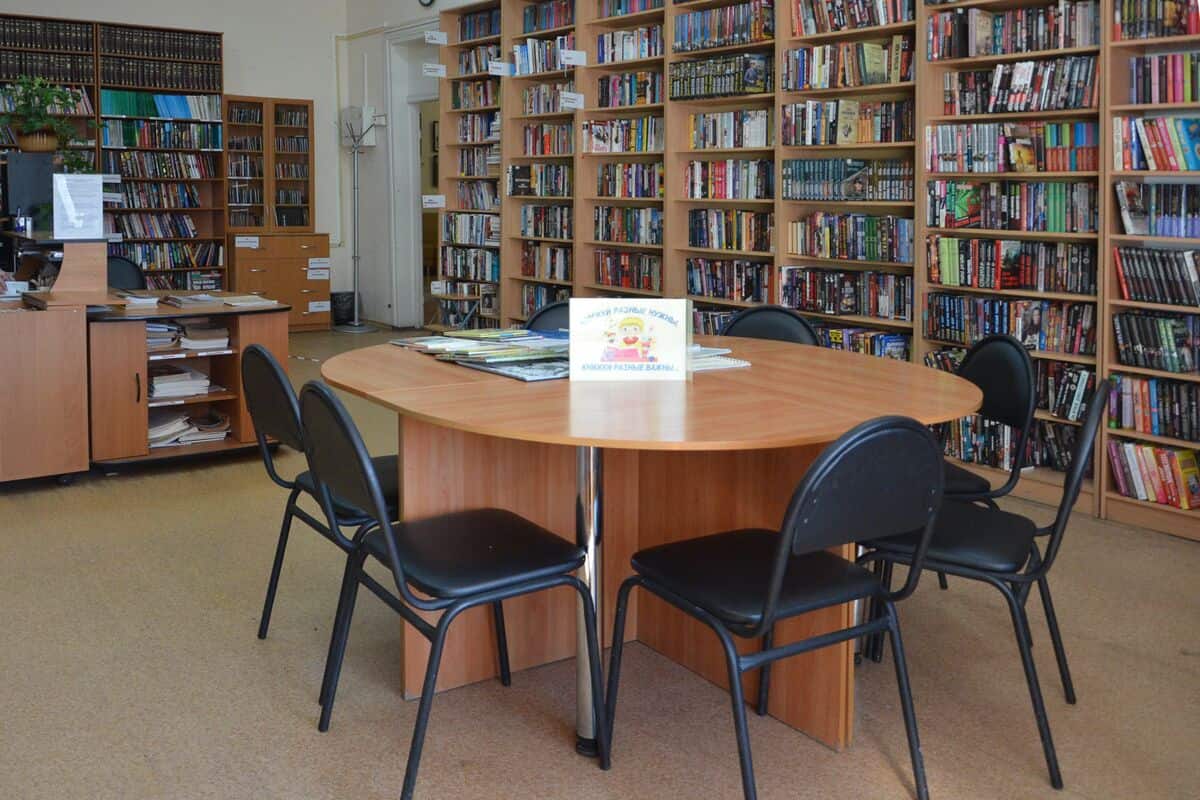 Читальный зал отдела библиотечного обслуживания людей с ограничениями жизнедеятельности - фото 2