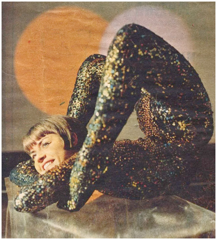 в родной Томск вернулась после длительных гастролей артистка филармонии Тамара Лязгина (1963)