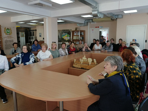 В библиотеке прошла первая часть виртуальной экскурсии «Приезд цесаревича Николая Романова в Томск»