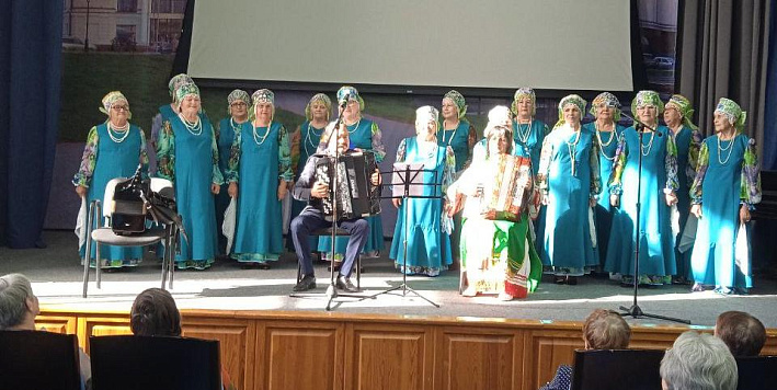 Живи, страна!